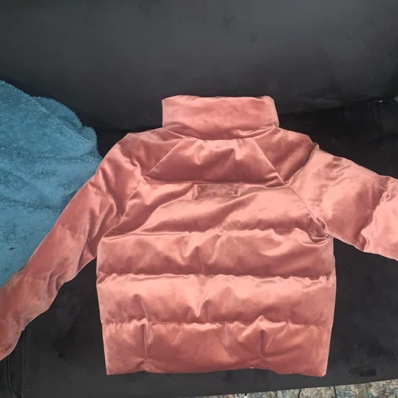 SOLD velvet puffer jacket size small - Picture 7 of 8